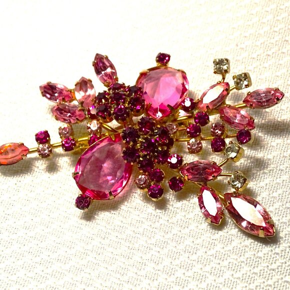 Vendome Jewelry - Vintage Pink and Fushia Vendome Floral Brooch Pin